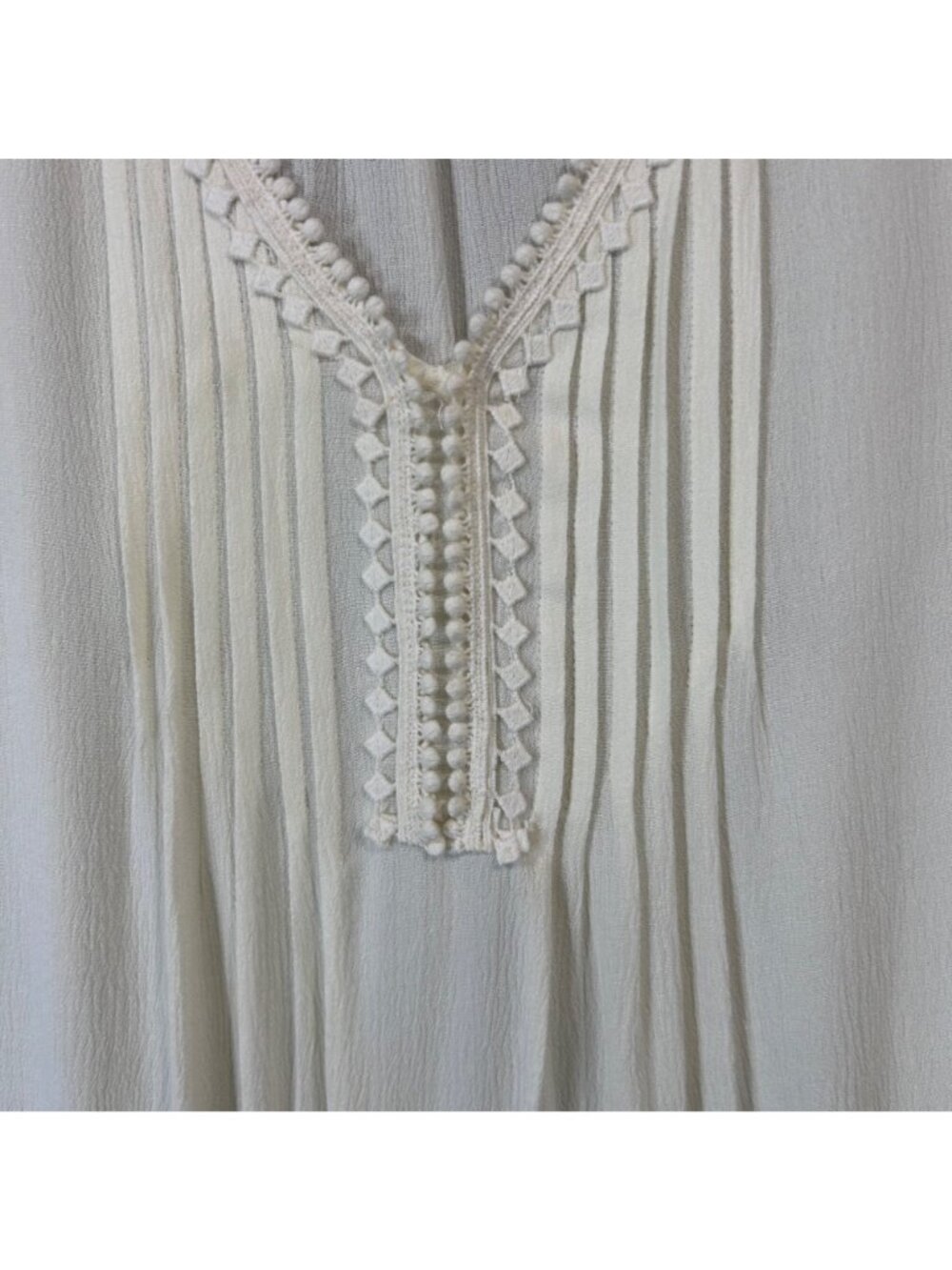 Skies Are Blue Womens Size L Sleeveless Pintuck Lace Trim Ivory Blouse Top EUC - Picture 5 of 11